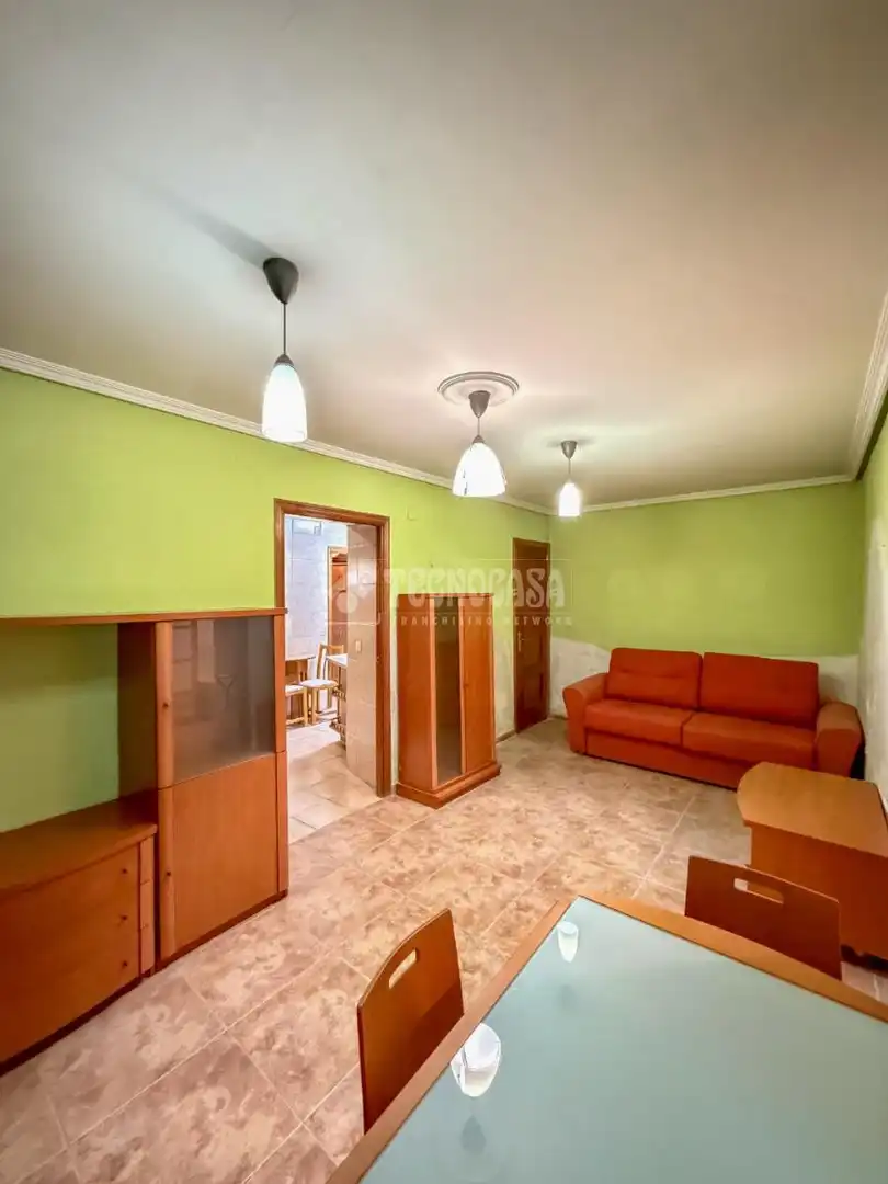 Flat for sale in Cortes - Huertas, Centro