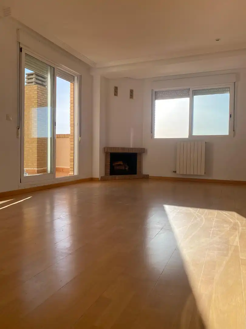 Wohnung zur Miete in Calle la Paz, Balazote