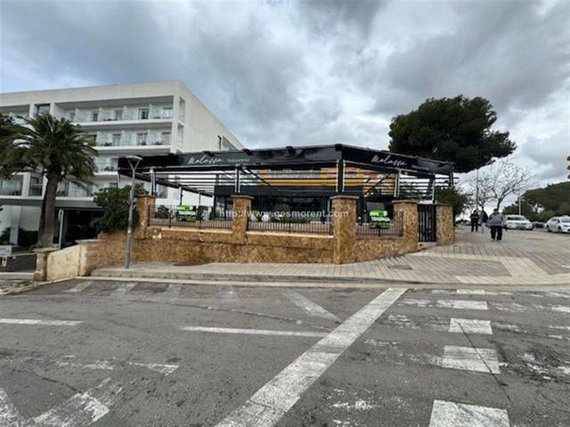 Local comercial en Alquiler en S'Arenal