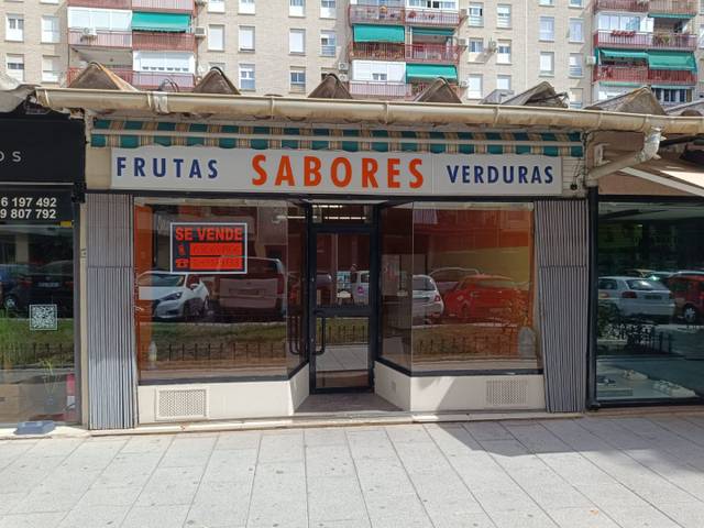 Local comercial en Alquiler en Calle Japón, 3 en Parque Ondarreta - Urtinsa