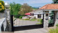 Exterior view of Single-family semi-detached for sale in Hernialde  with Terrace and Balcony