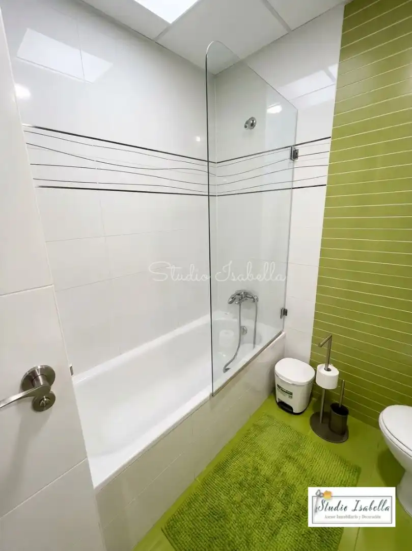Flat with balcony to rent in Calle Río Arlés, imagen 26