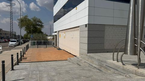 Foto 3 von Fabrikhallen zum Verkauf in Avenida de las Nieves, Norte - Universidad, Móstoles