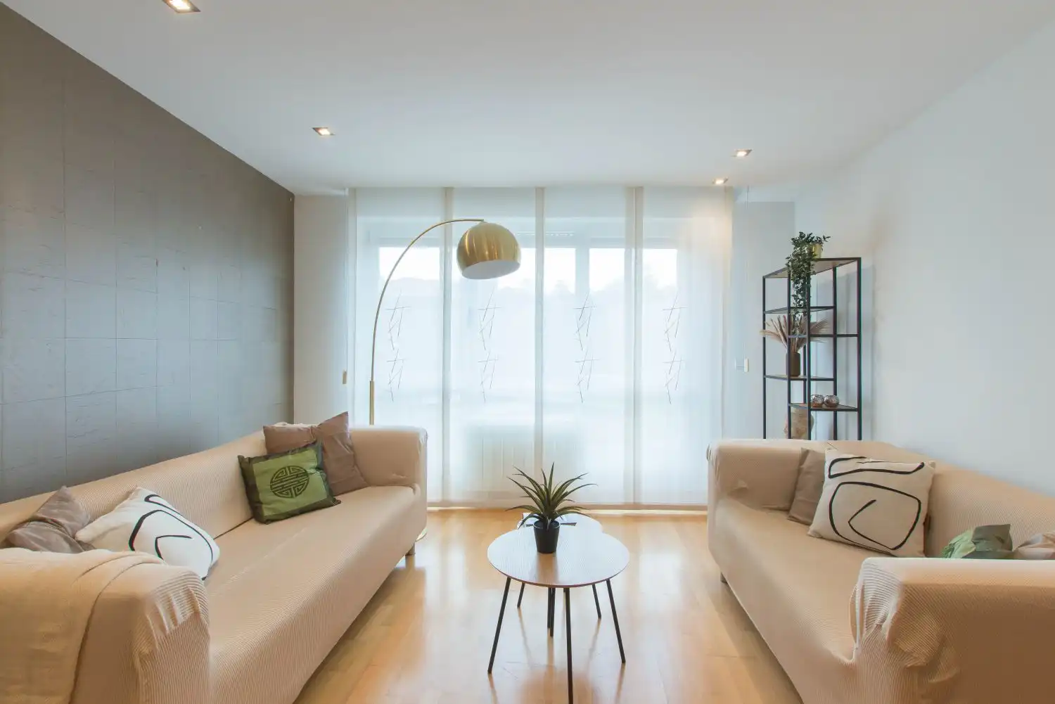 Sala de estar de Piso en venta en  Pamplona / Iruña con Aire acondicionado, Calefacción y Trastero