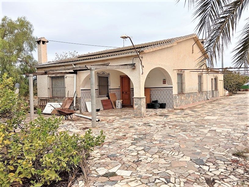 Vista exterior de Casa o xalet en venda en Elche / Elx amb Aire condicionat, Jardí privat i Terrassa