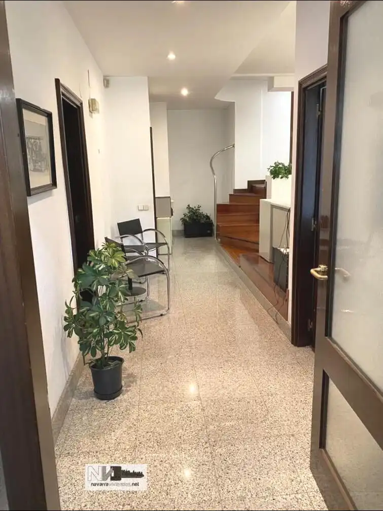 Office for rent in  Pamplona / Iruña  with Heating