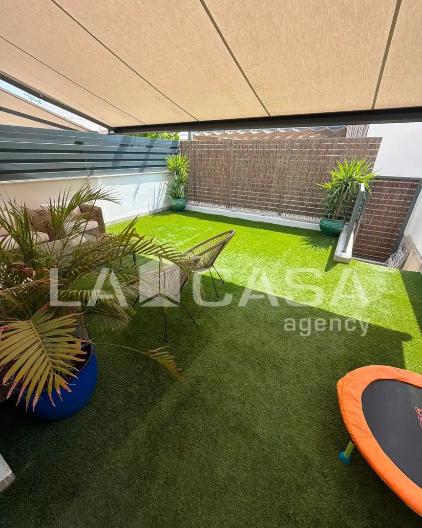 Casa a schiera con piscina in vendita a Entrenúcleos, imagen 6