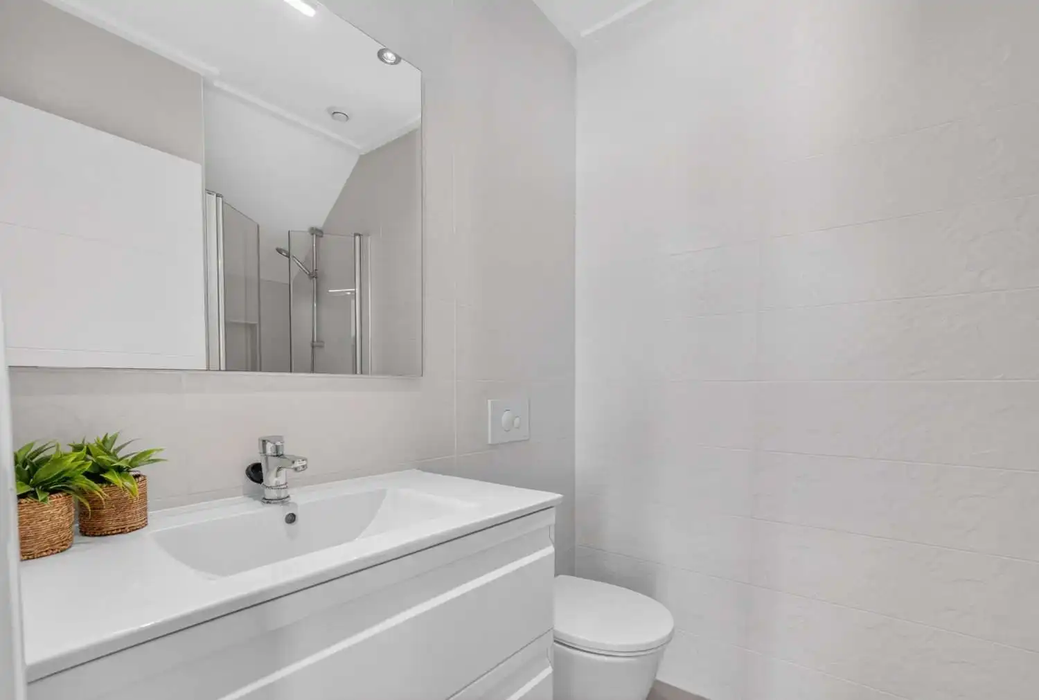 Baño de Casa adosada en venta en Orihuela con Aire acondicionado, Calefacción y Terraza