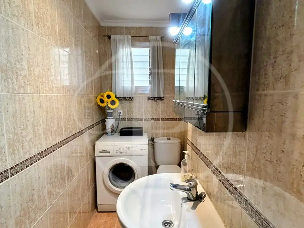 Badezimmer von Wohnungen zum Verkauf in Xirivella mit Klimaanlage und Balkon