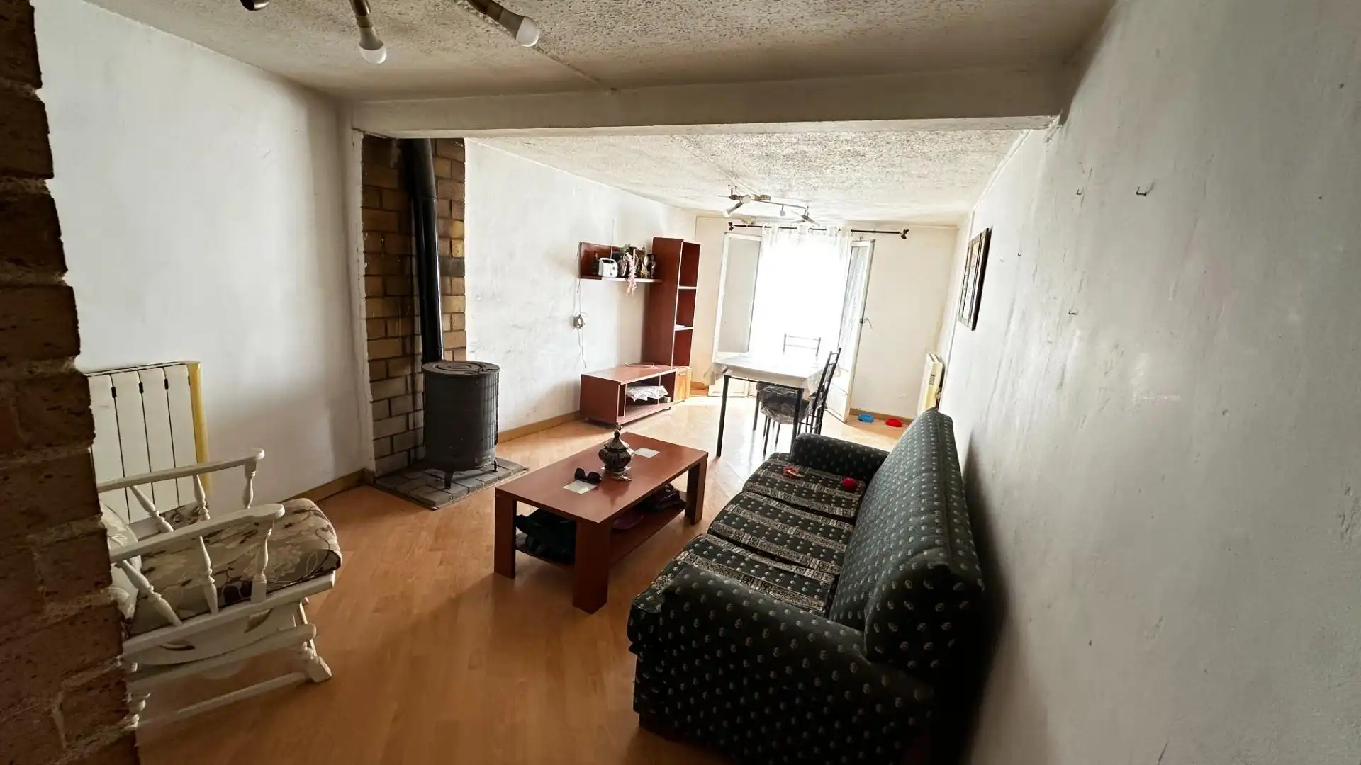 Sala d'estar de Casa o xalet en venda en Chillarón de Cuenca amb Calefacció