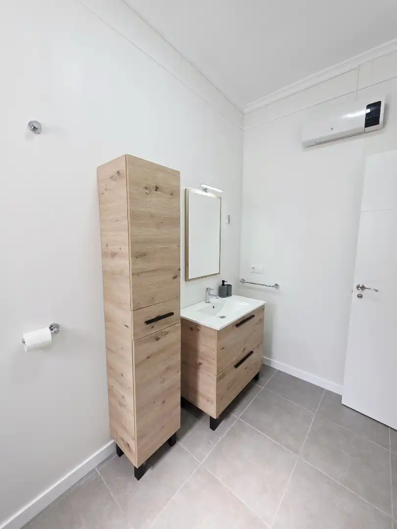 Bathroom of Flat for rent in Villarrobledo  with Air Conditioner and Terrace