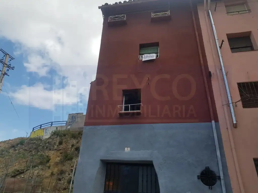 Casa adosada en venda a Calle San Felices, Haro