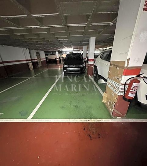 Foto 2 de Garaje en venta en Carrer de la Riera de Les Parets, Passeig Maragall, Gavà