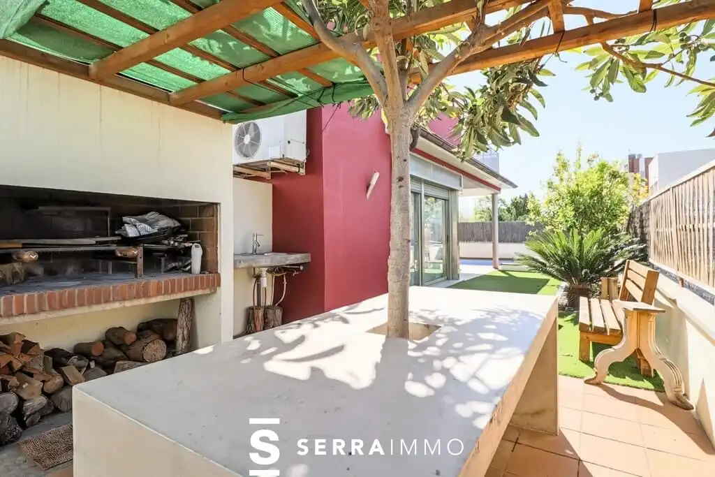 Terrassa de Casa o xalet en venda en Vilafranca del Penedès amb Aire condicionat, Calefacció i Jardí privat