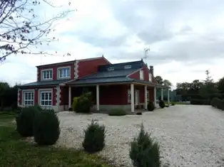 Casa amb piscina en venda a Rúa do Hórreo