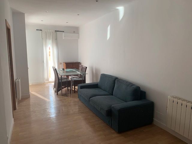 Living room of Flat for sale in Badalona  with Air Conditioner, Heating and Parquet flooring