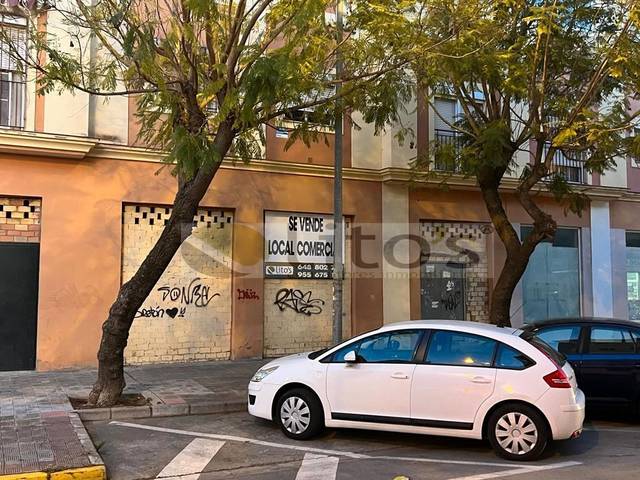 Local comercial en Alquiler en Calle Albéniz en Arco Norte - Avda. España
