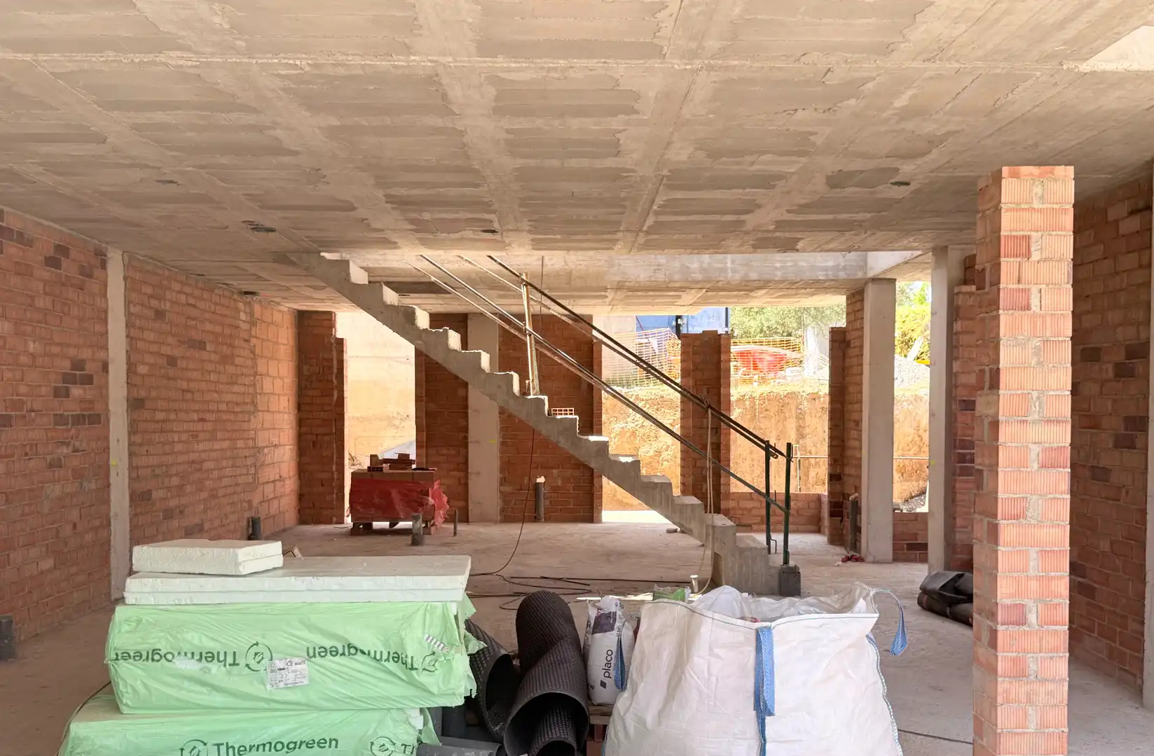 Casa bifamiliare di nuova costruzione con piscina in vendita a Carrer Auguste Renoir 26, imagen 22