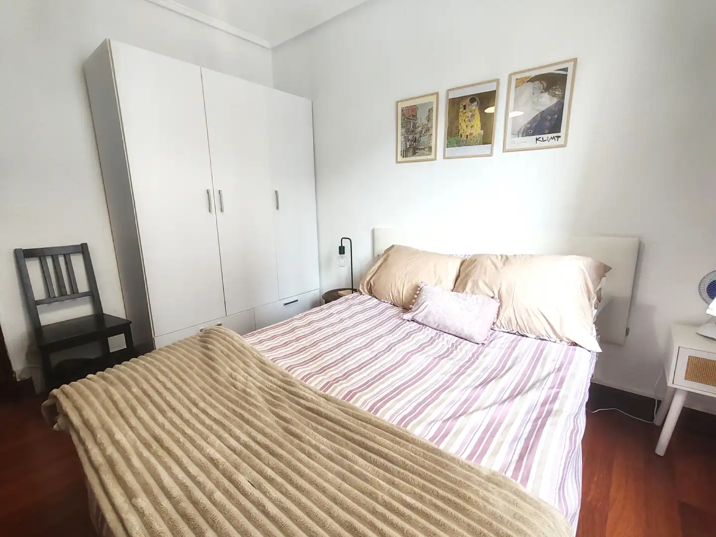 Bedroom of Flat for rent in Bilbao   with Heating, Furnished and Oven
