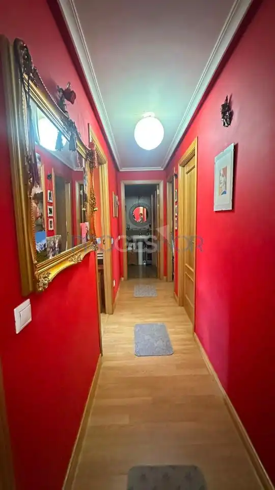 Piso en venta en San Andrés del Rabanedo con Calefacción, Terraza y Trastero