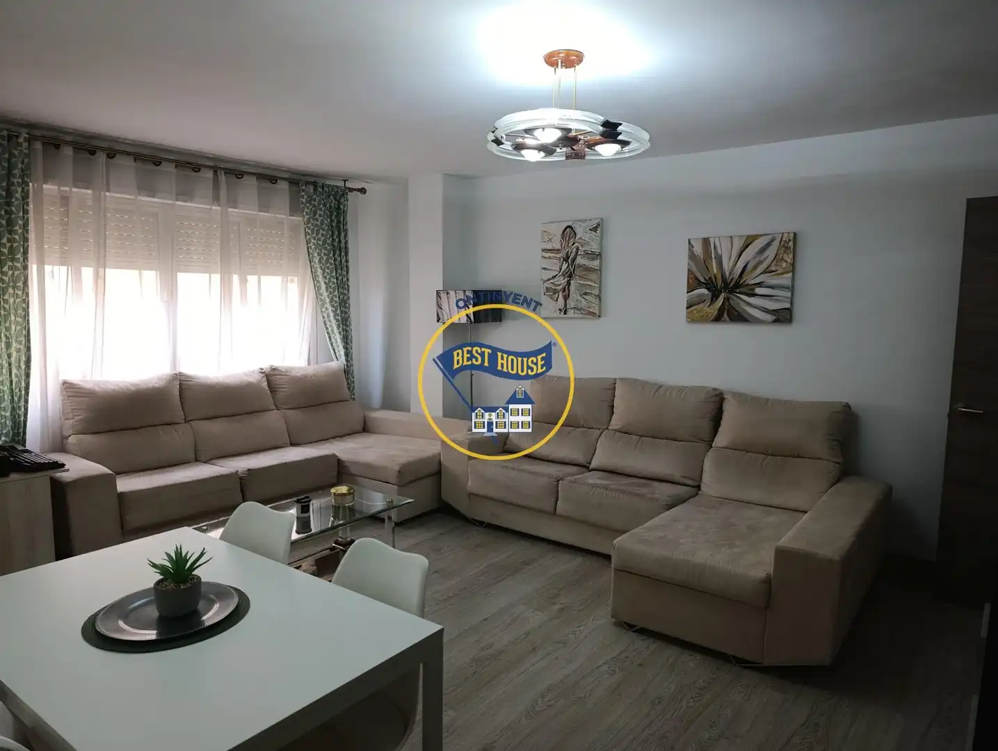Sala d'estar de Pis en venda en Ontinyent amb Traster i Balcó