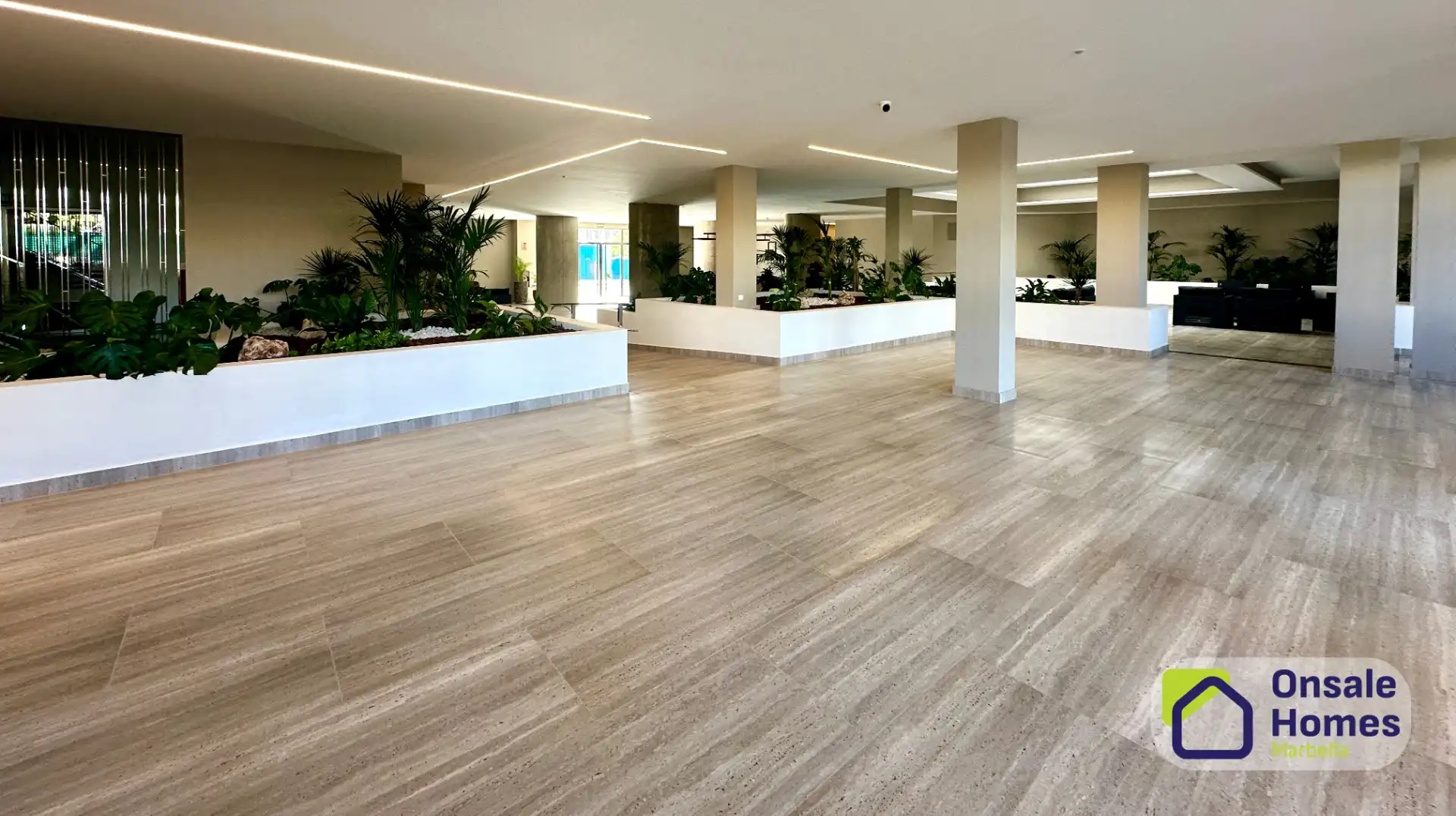 Dachboden zur Miete in Marbella mit Klimaanlage, Terrasse und Abstellraum