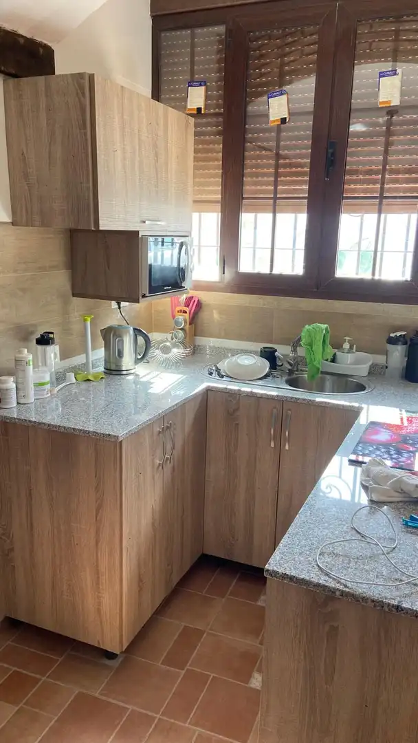 Cuina de Casa o xalet en venda en Guadix amb Moblat