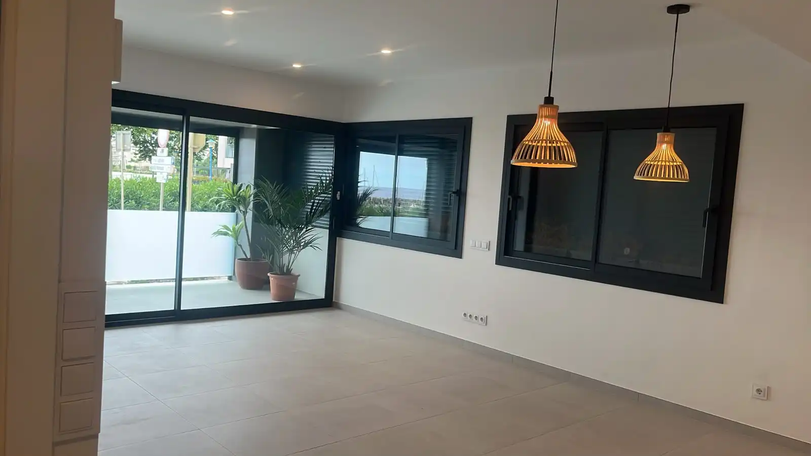 Sala d'estar de Apartament en venda en Palamós amb Aire condicionat, Calefacció i Terrassa