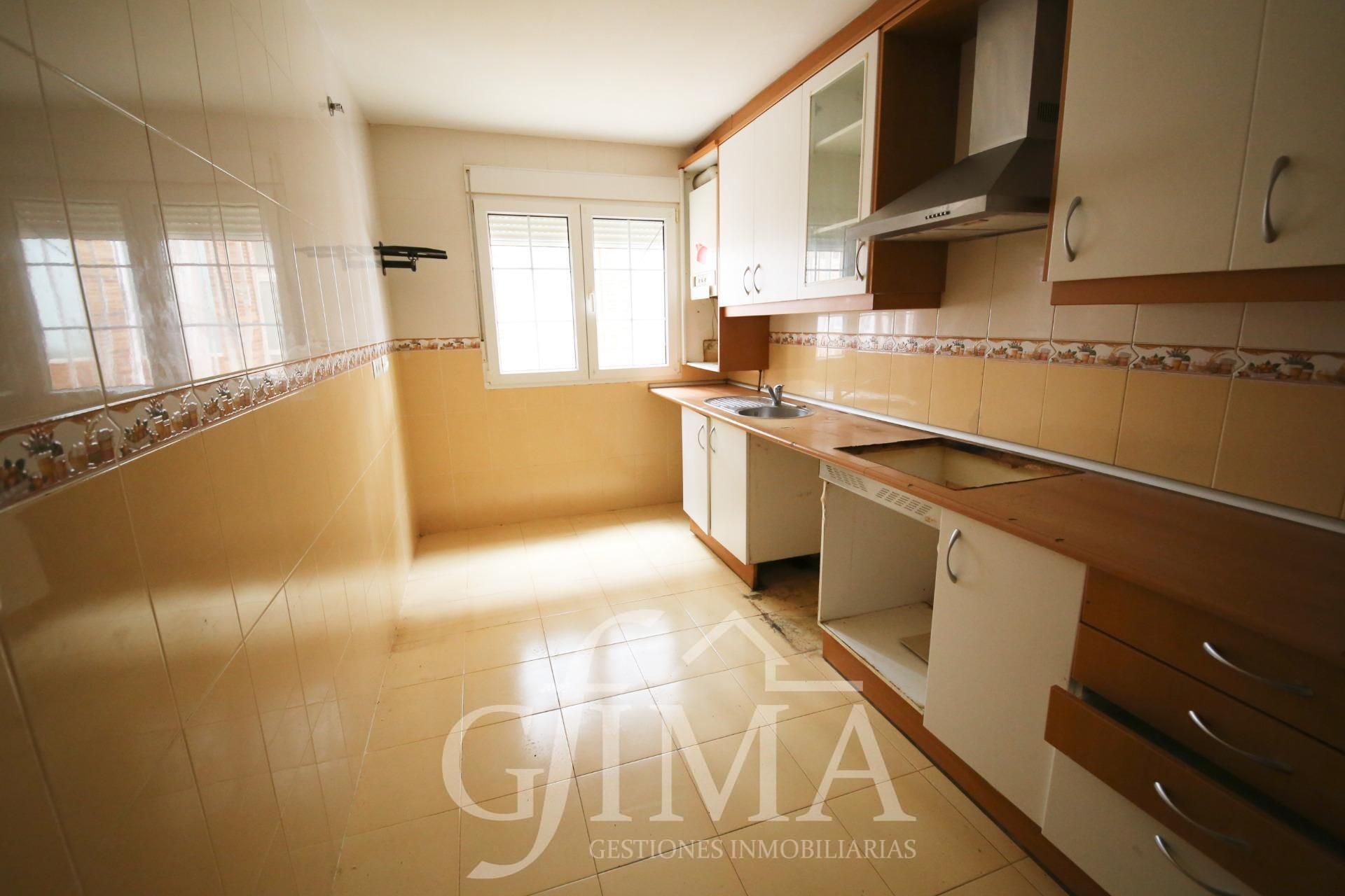 Kitchen of Planta baja for sale in Tomelloso  with Heating
