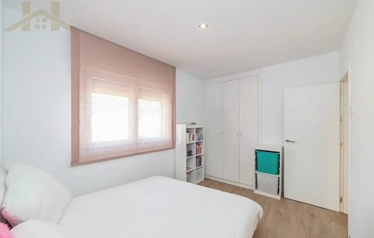Habitación de Casa o chalet en venta en Rivas-Vaciamadrid con Aire acondicionado, Calefacción y Jardín privado