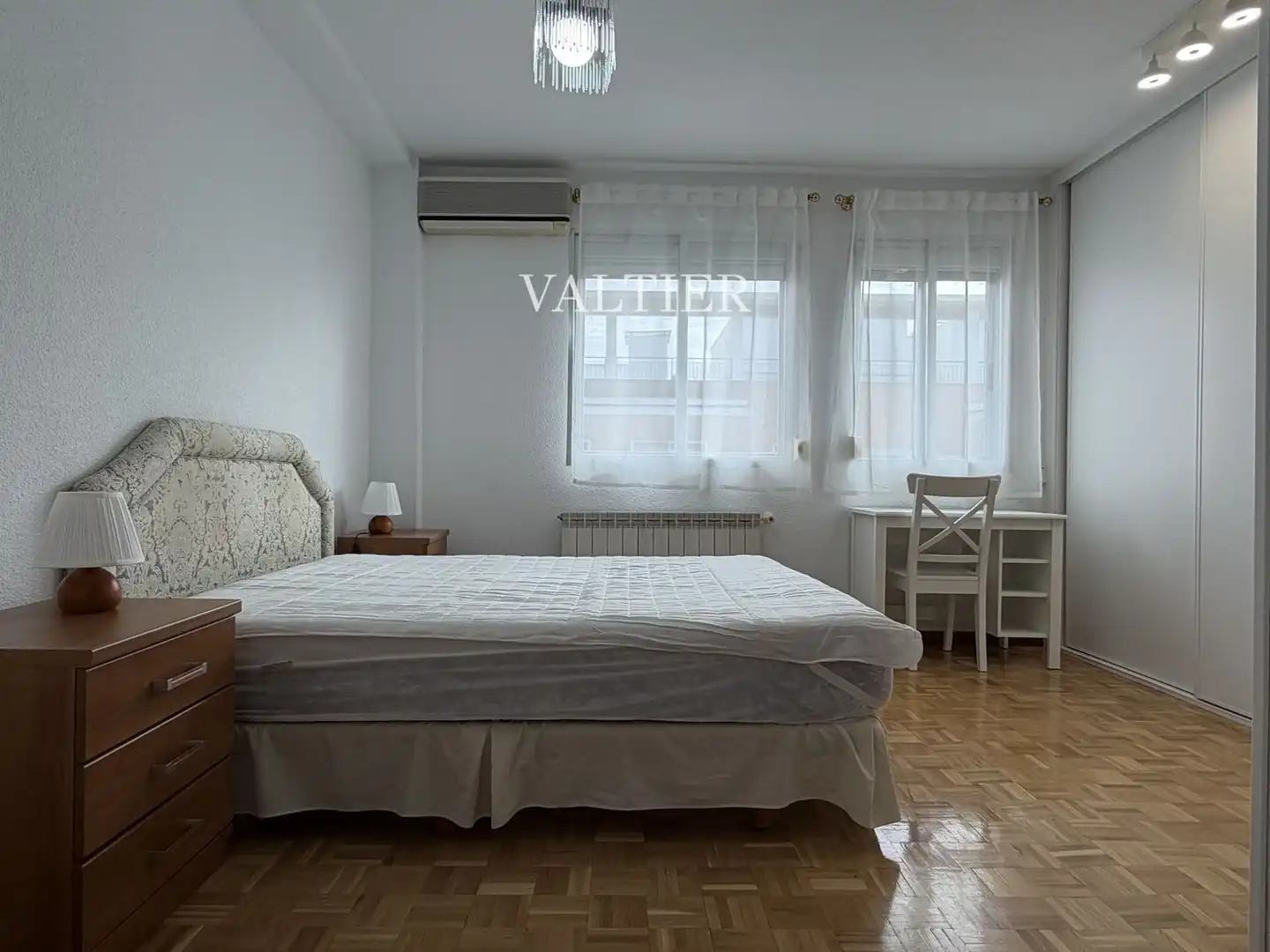 Bedroom of Attic for rent in Madrid  with Air Conditioner, Terrace and Furnished