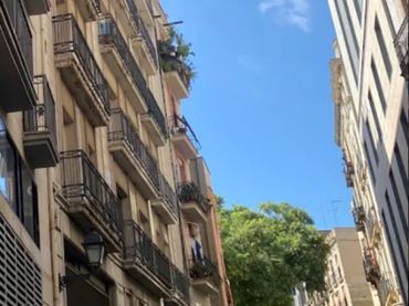 Individuale con ascensore in vendita a Carrer de l'Hospital 25