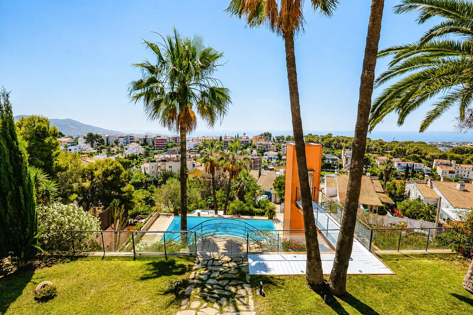 House with pool for sale in Vallpineda - Rocamar, imagen 2