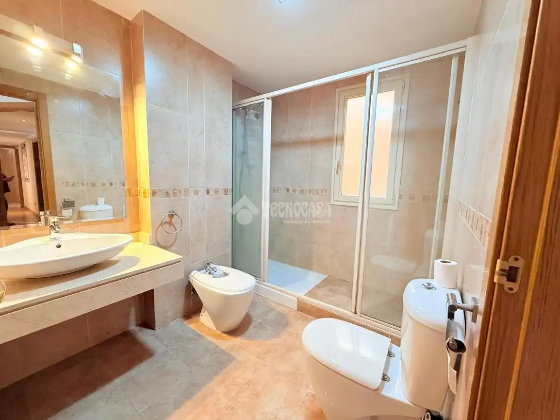Baño de Piso en venta en Valdemoro con Calefacción y Trastero
