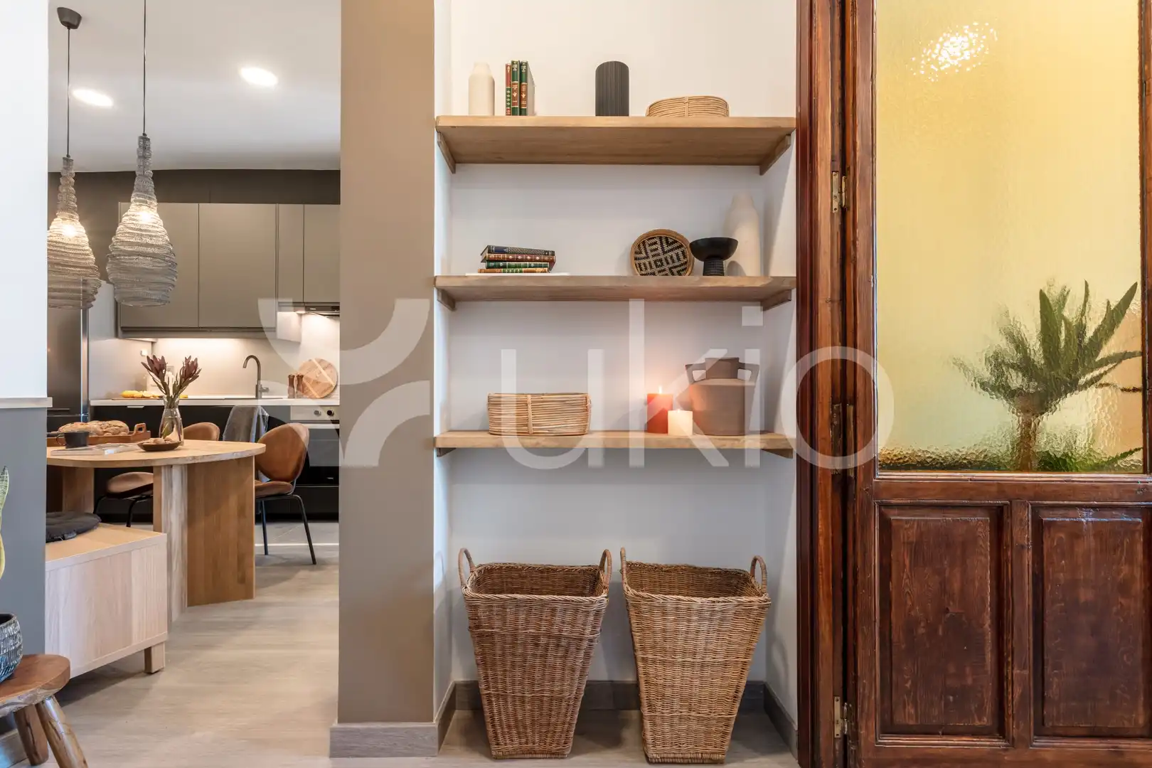 Cocina de Apartamento de alquiler en Madrid con Aire acondicionado, Amueblado y Horno