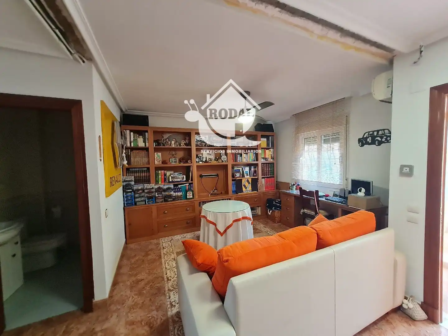 Wohnzimmer von Einfamilien-Reihenhaus zum Verkauf in Huércal de Almería mit Klimaanlage, Heizung und Terrasse