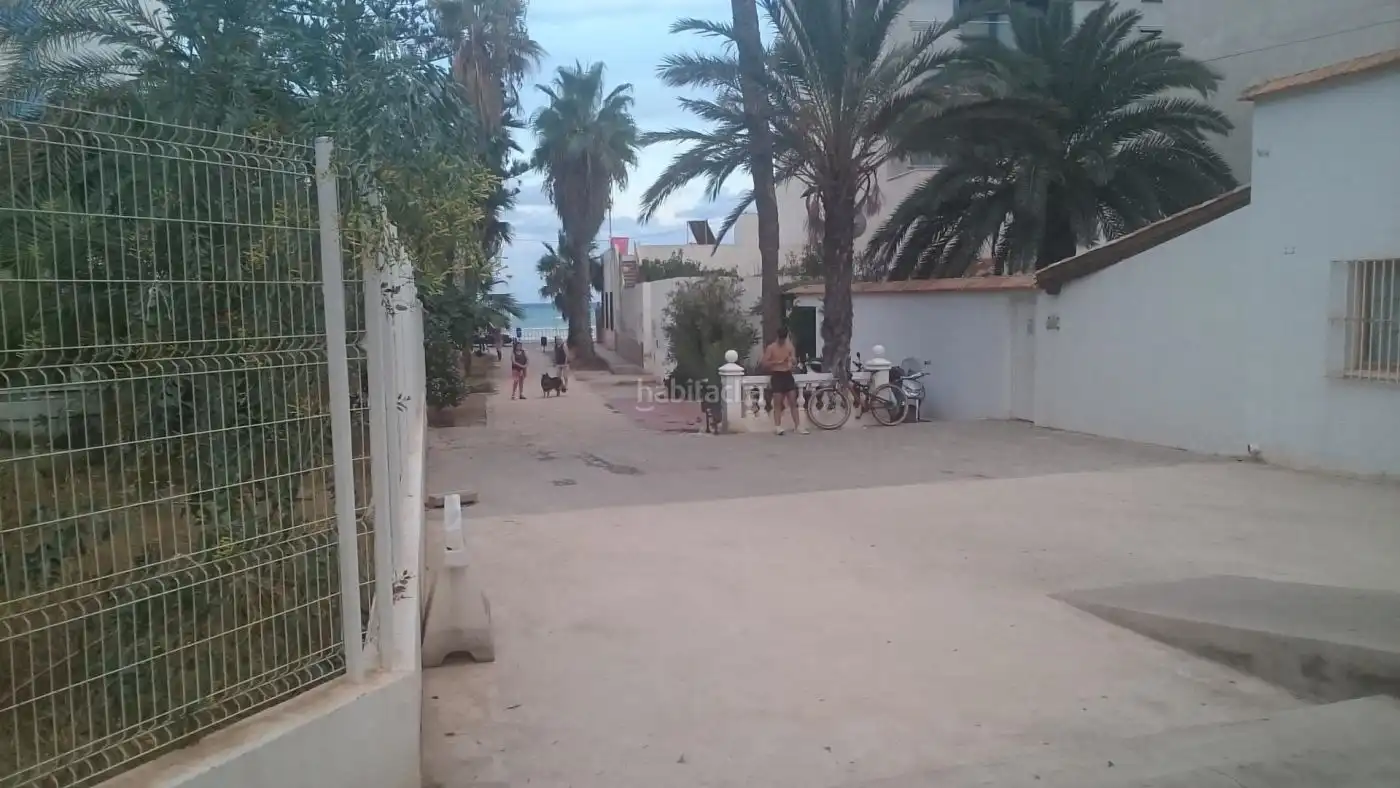 Individual de lloguer a Calle Mar Baltico 16, imagen 3