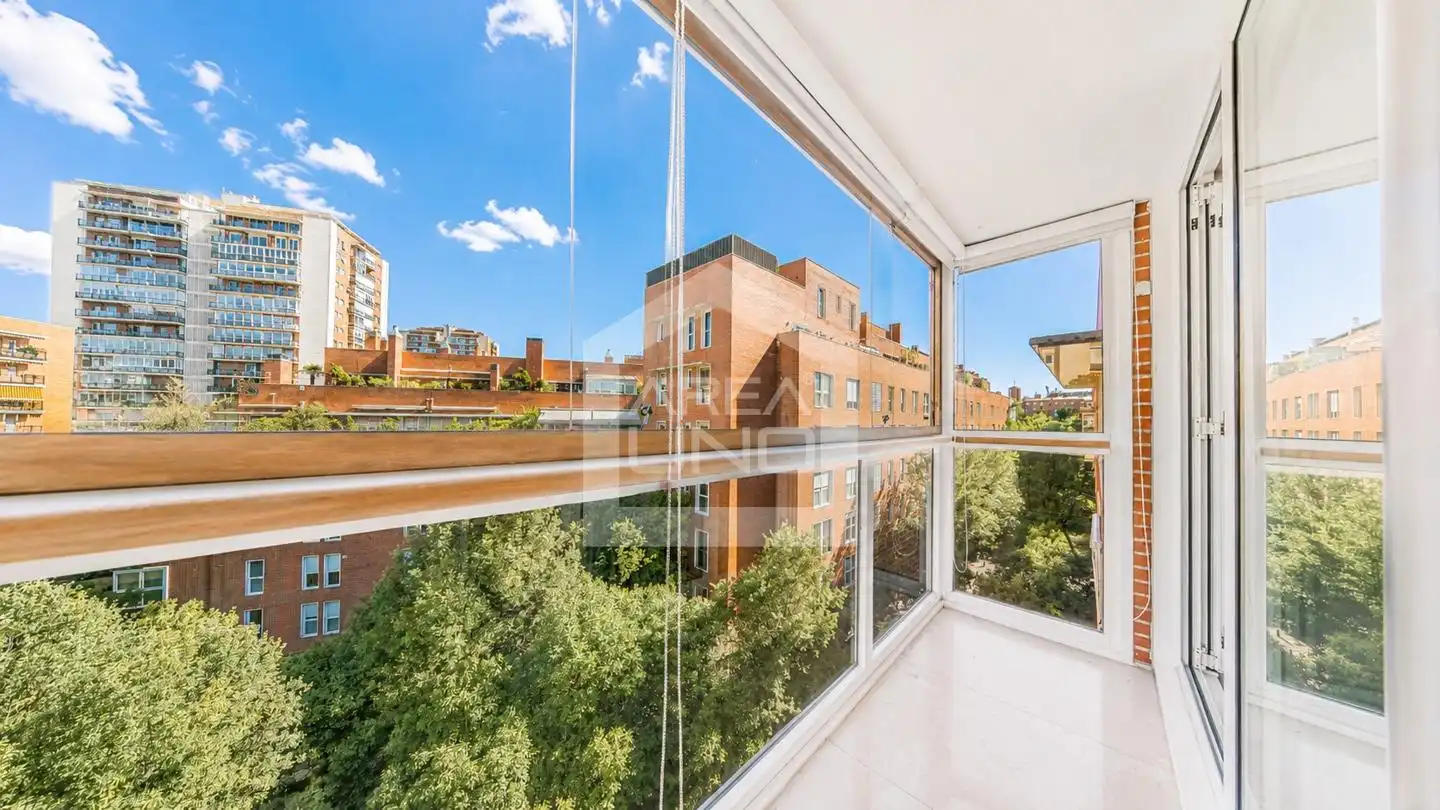 Terraza de Piso en venta en Madrid con Aire acondicionado, Calefacción y Trastero
