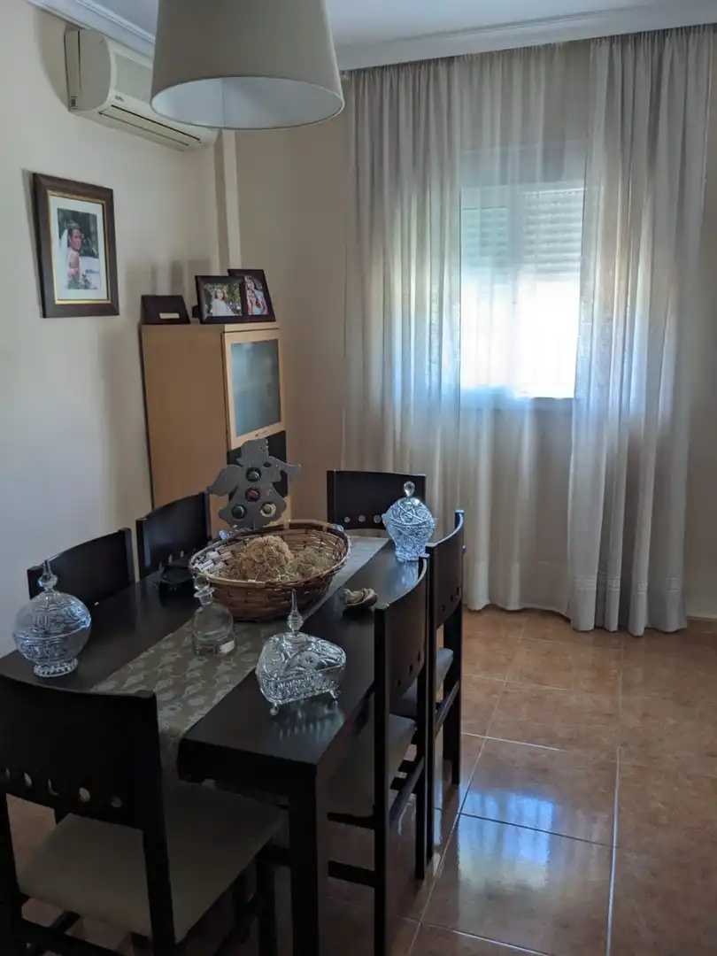 Dormitori de Casa o xalet en venda en San Roque amb Aire condicionat, Calefacció i Jardí privat