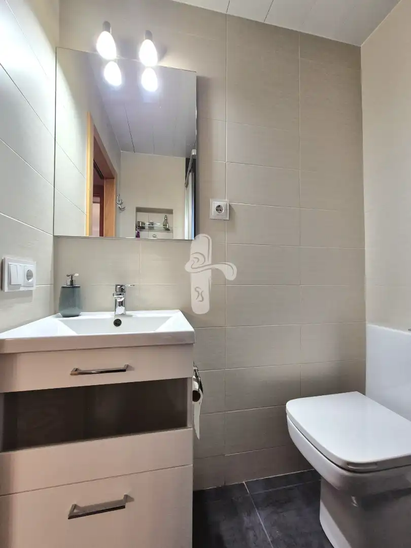 Baño de Piso en venta en Barcelona con Aire acondicionado, Calefacción y Balcón