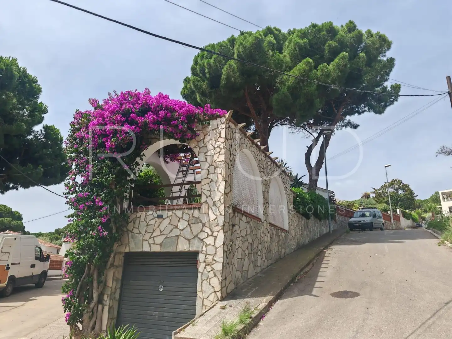 Casa con jardín en venta en Carrer CREUETA