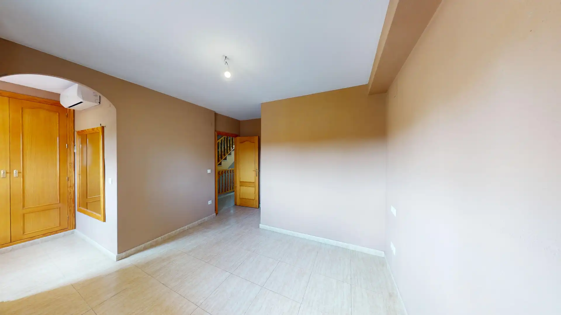 Casa o chalet en venta en Alicante / Alacant con Aire acondicionado, Jardín privado y Terraza