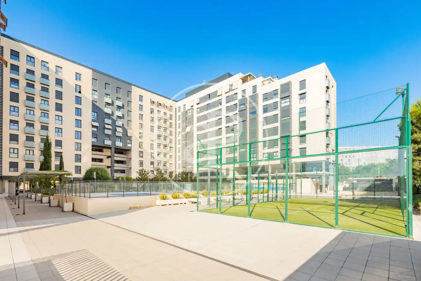 Vista exterior de Piso en venta en Madrid con Aire acondicionado, Calefacción y Jardín privado