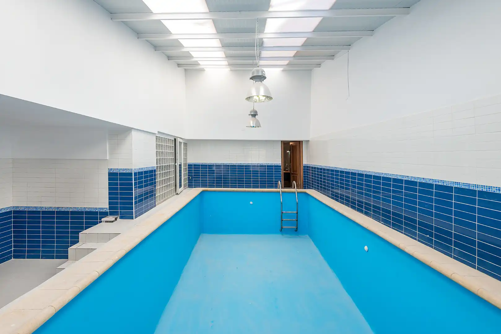 Piscina de Casa adosada en venda en Banyeres de Mariola amb Aire condicionat, Traster i Piscina