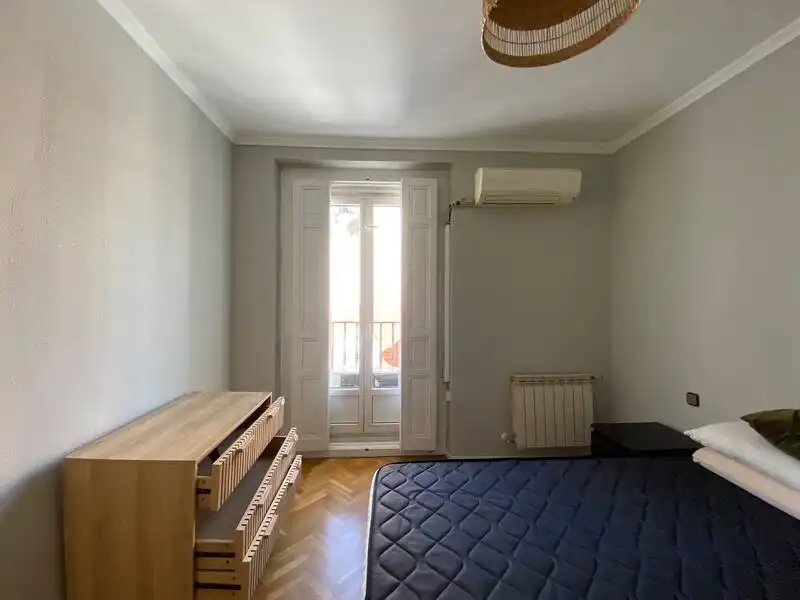 Flat for rent in FUENCARRAL , Trafalgar