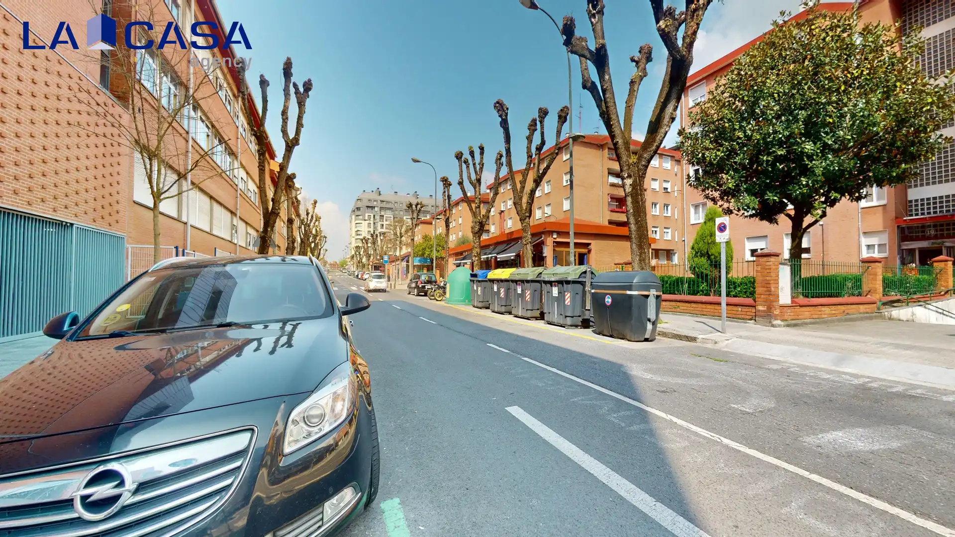 Vista exterior de Pis en venda en Bilbao  amb Calefacció i Balcó