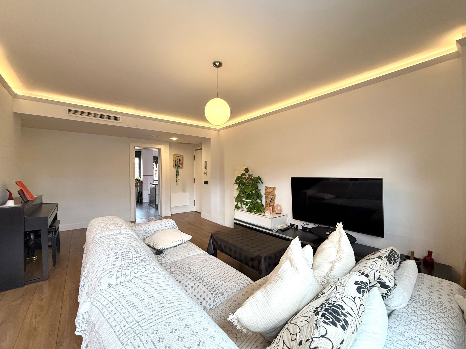 Sala d'estar de Àtic en venda en Getafe amb Aire condicionat, Calefacció i Terrassa