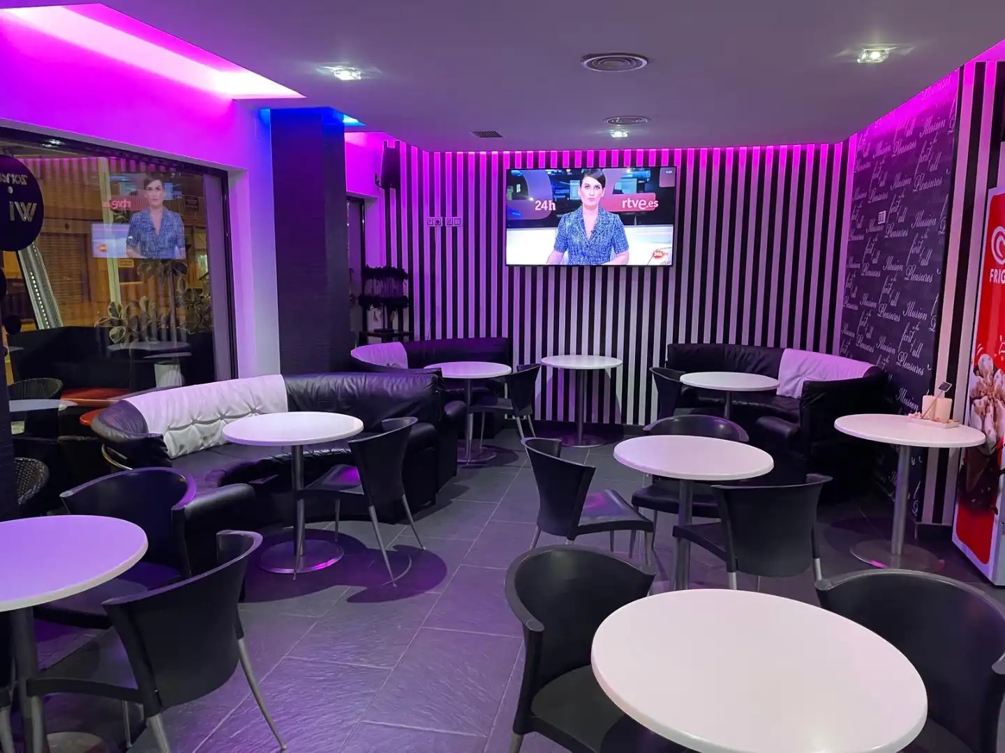 Local comercial en traspaso en Av Ronda 38, imagen 5