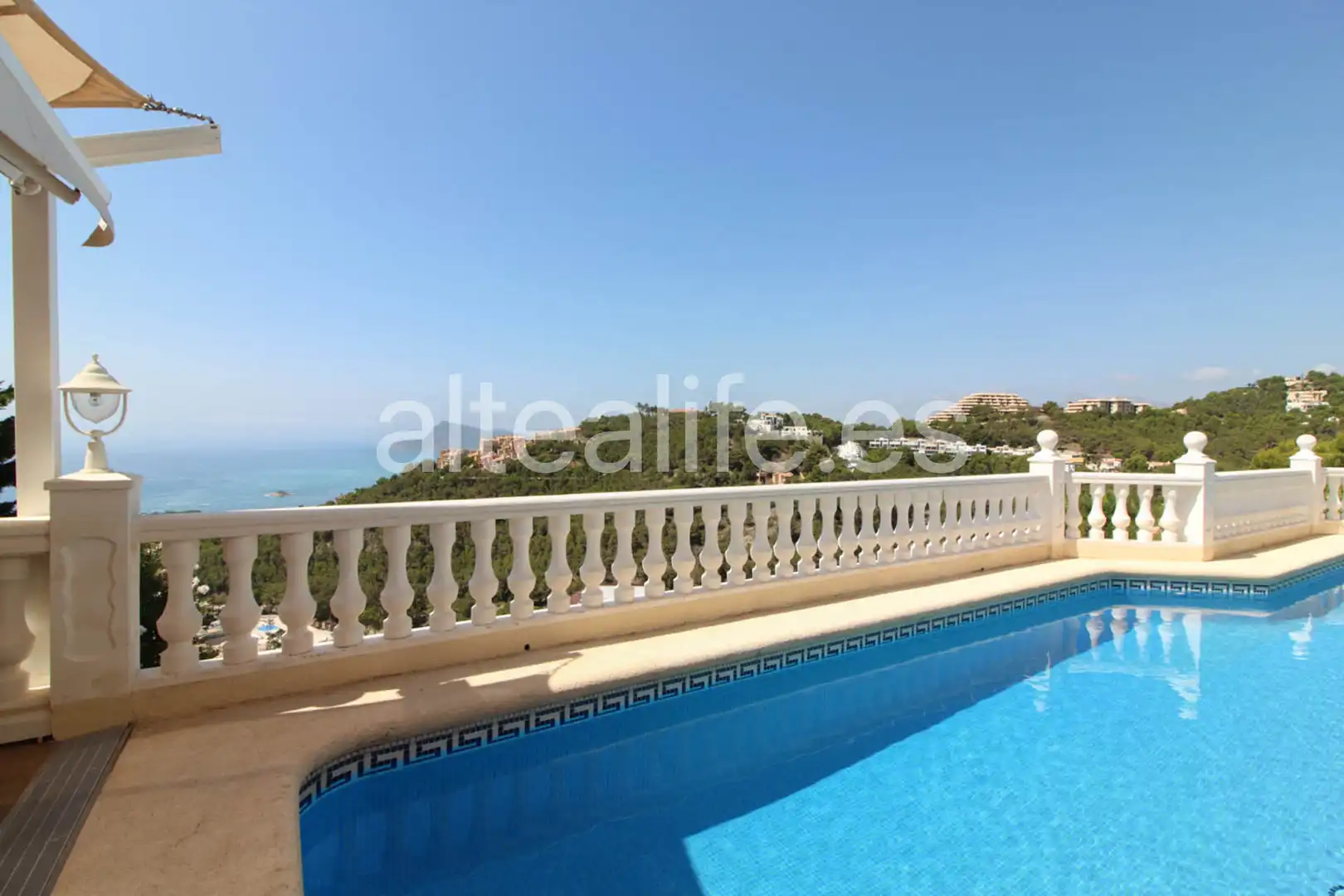 Swimming pool of Houses for sale in Altea  with Air Conditioner, Heating and Private garden
