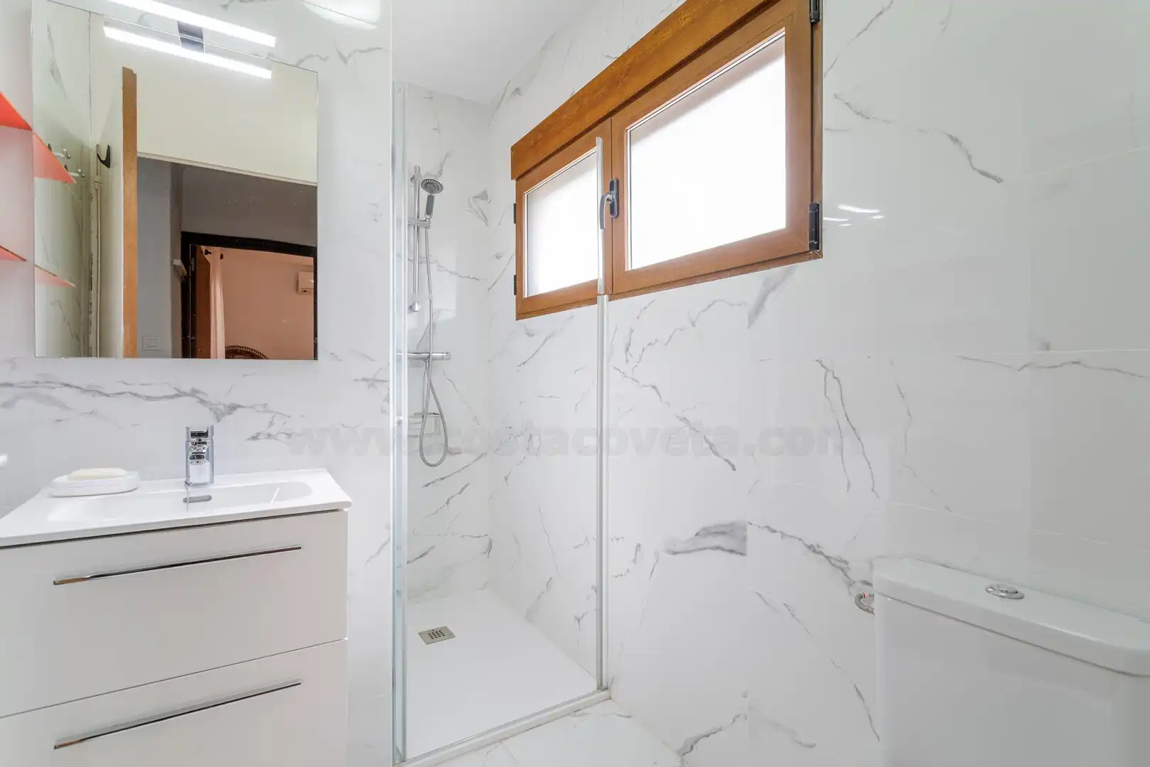 Bathroom of Houses for sale in El Campello  with Air Conditioner, Private garden and Terrace